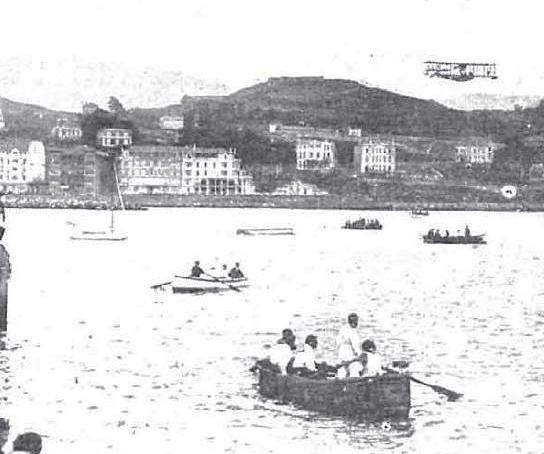 Imagen de Portugalete en una fotografía tomada desde Las Arenas (Nuevo Mundo, 2-7-1920)