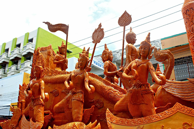 justjovitz_UBON CANDLE FESTIVAL 2013