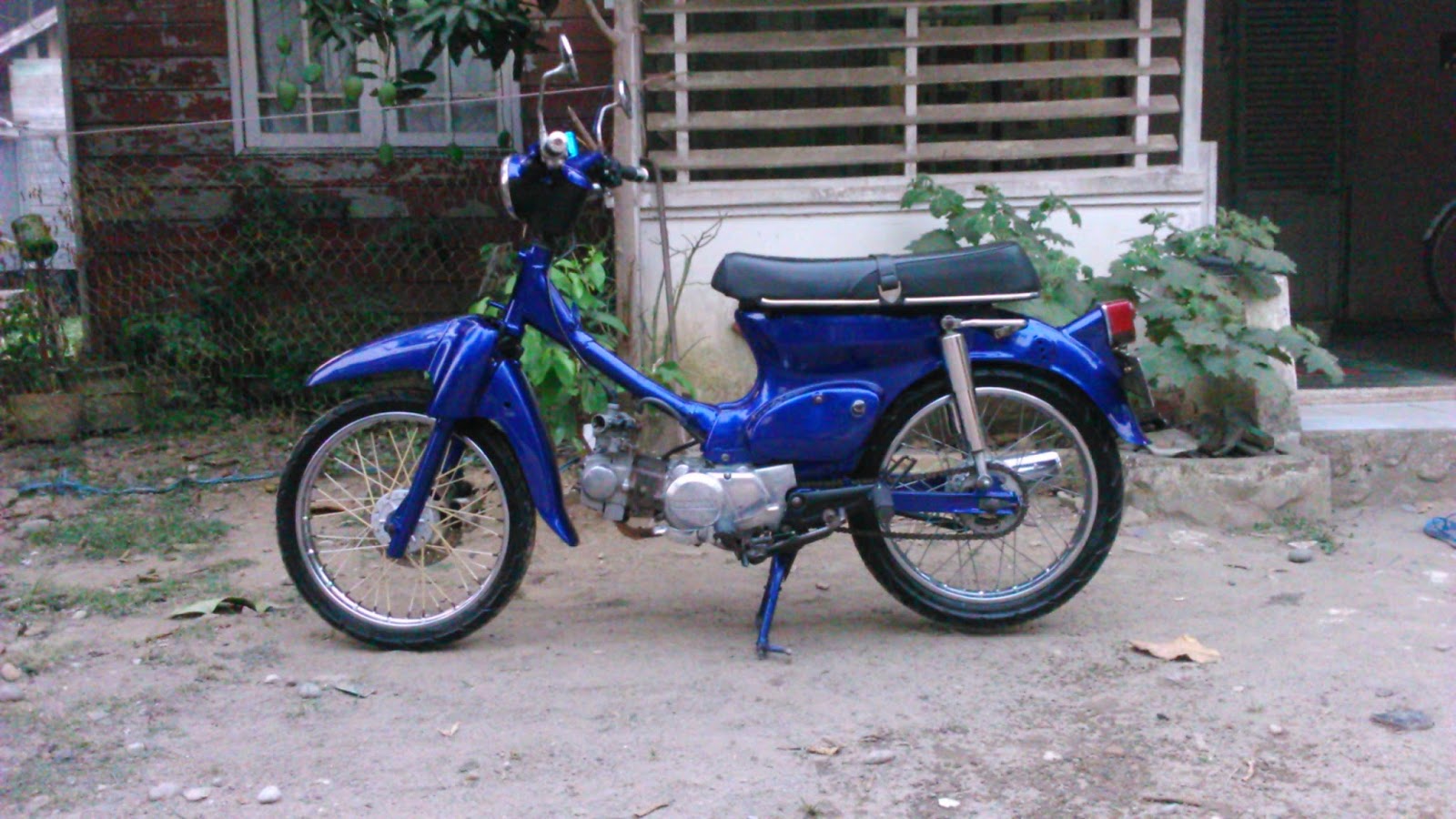 Gambar Modifikasi Honda C70 Warna Biru Terbaru Pecinta Modifikasi