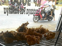 Ayam goreng KFC Crispy Renyah dan gurih. by. Taufik Hidayat