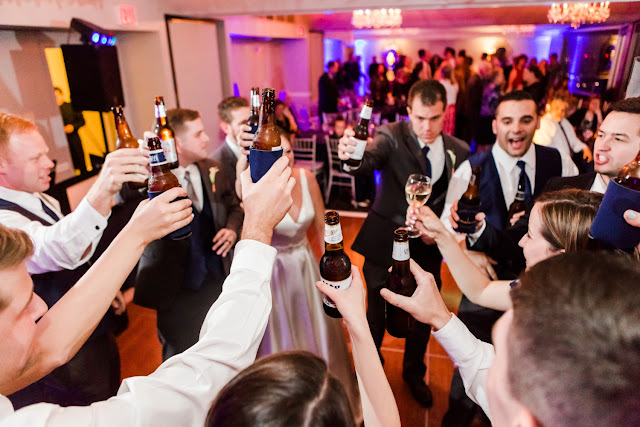 A classic Washington, DC wedding at St. Aloysius church and Top of the Town by Heather Ryan Photography