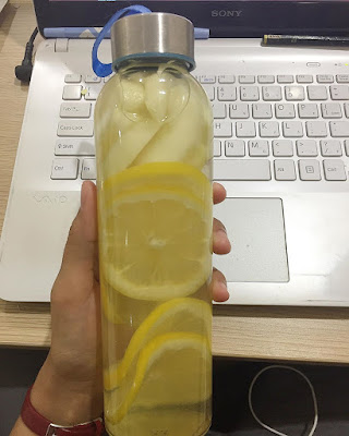 Cara Aman Membuat Infused Water Lemon dan Manfaatnya