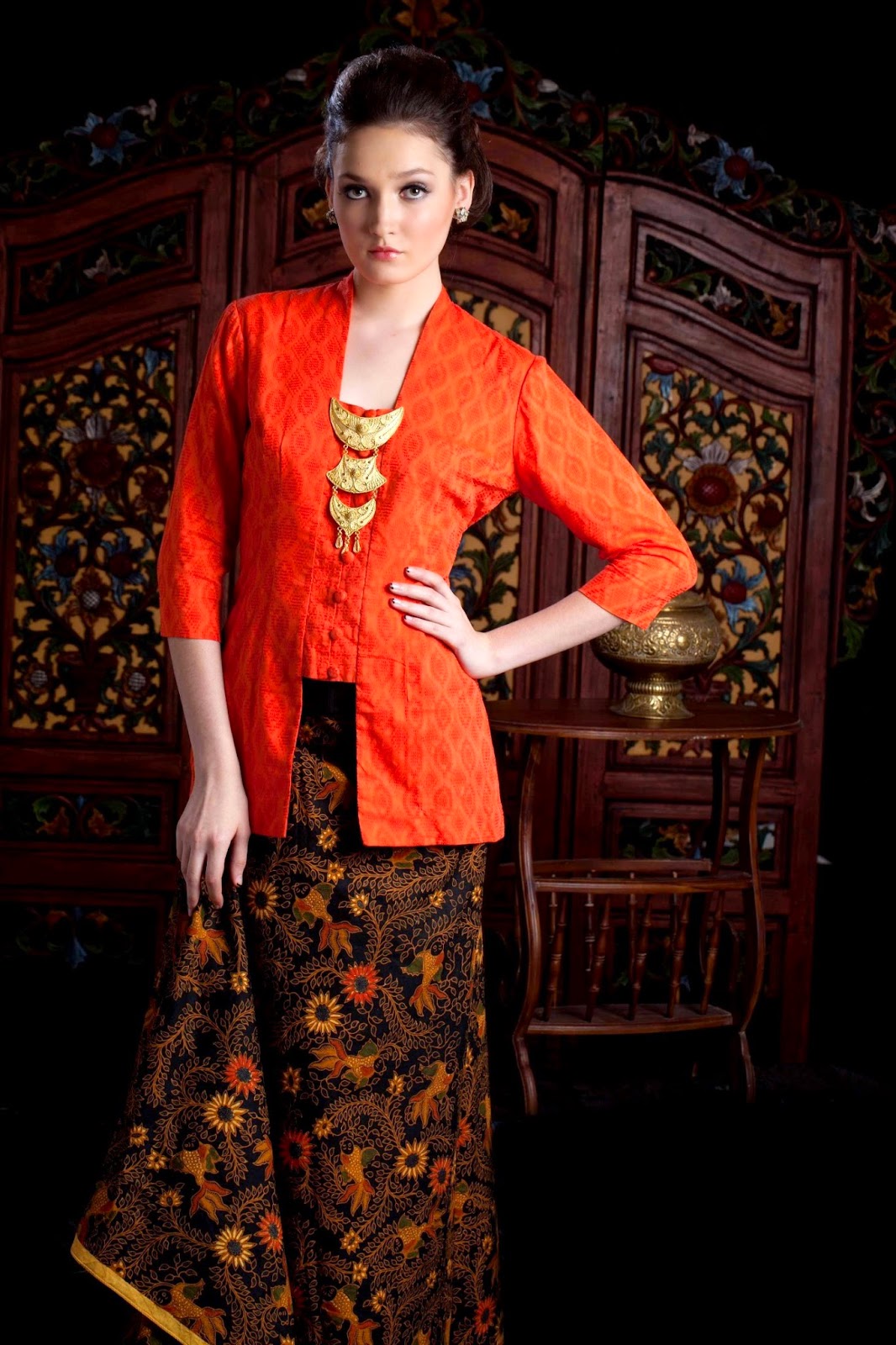 Padu Padan Model  Baju  Kebaya  Modern Lengan Pendek 