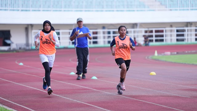 Mellenia dan Eka, Duo Srikandi Ikuti Seleksi Wasit Lisensi C1