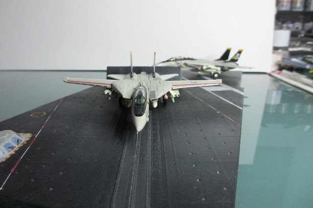 1/144 flight deck Grumman F-14 Tomcat diecast metal aircraft miniature