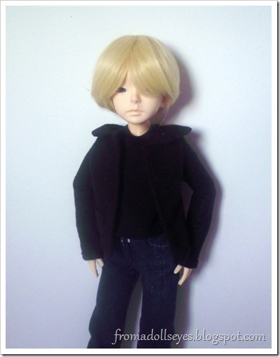 Cute felt coats for MSD and Yosd sized ball jointed dolls.