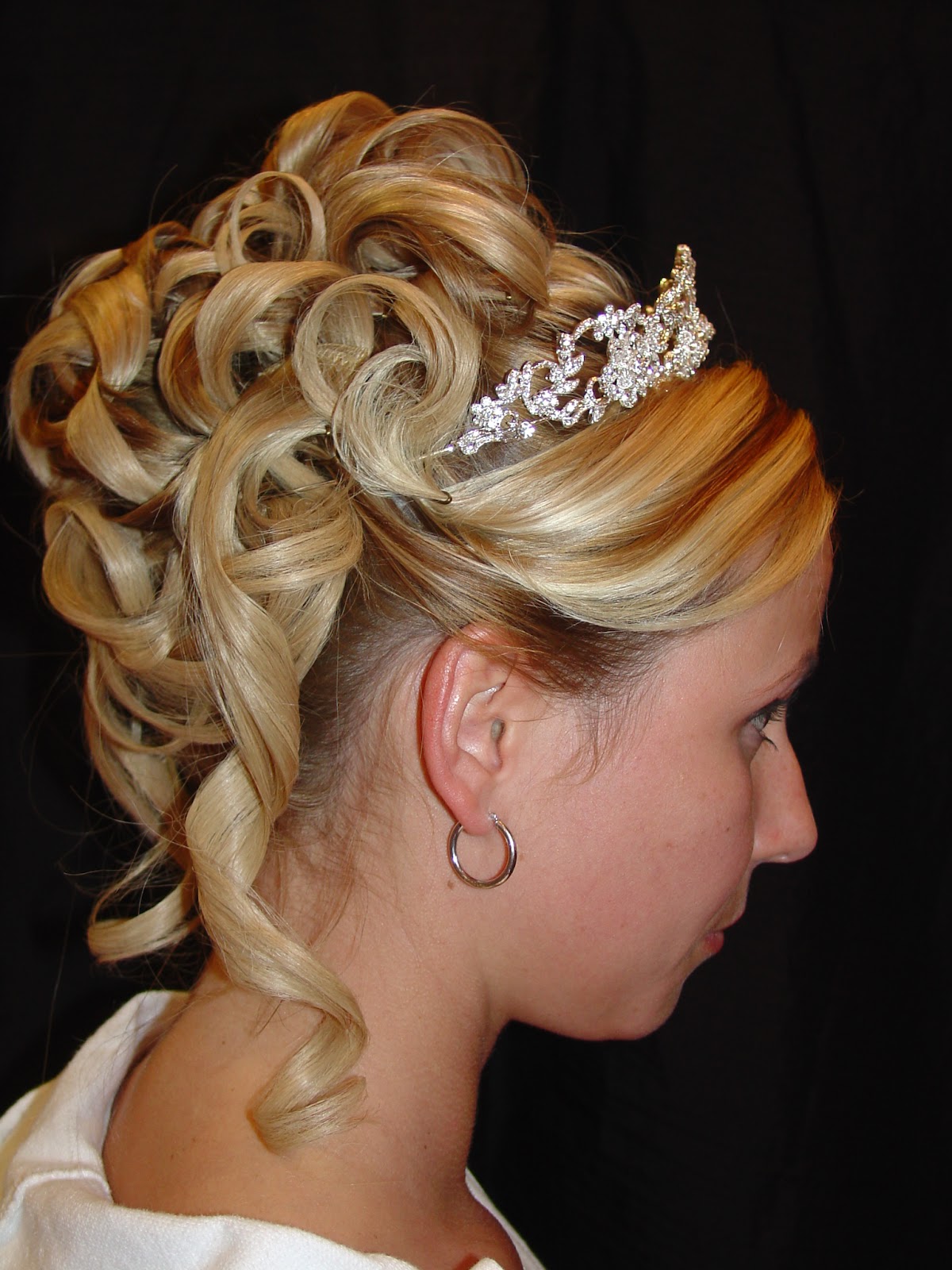 Hairstyles for Women: Cute Prom Hairstyles For Women 2012