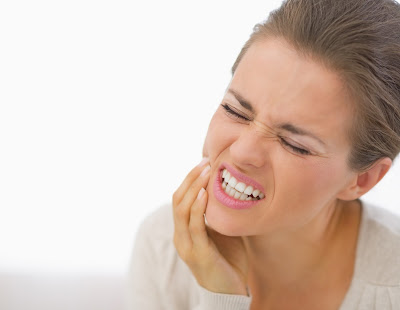 tooth pain,teeth brush,detrimental pain
