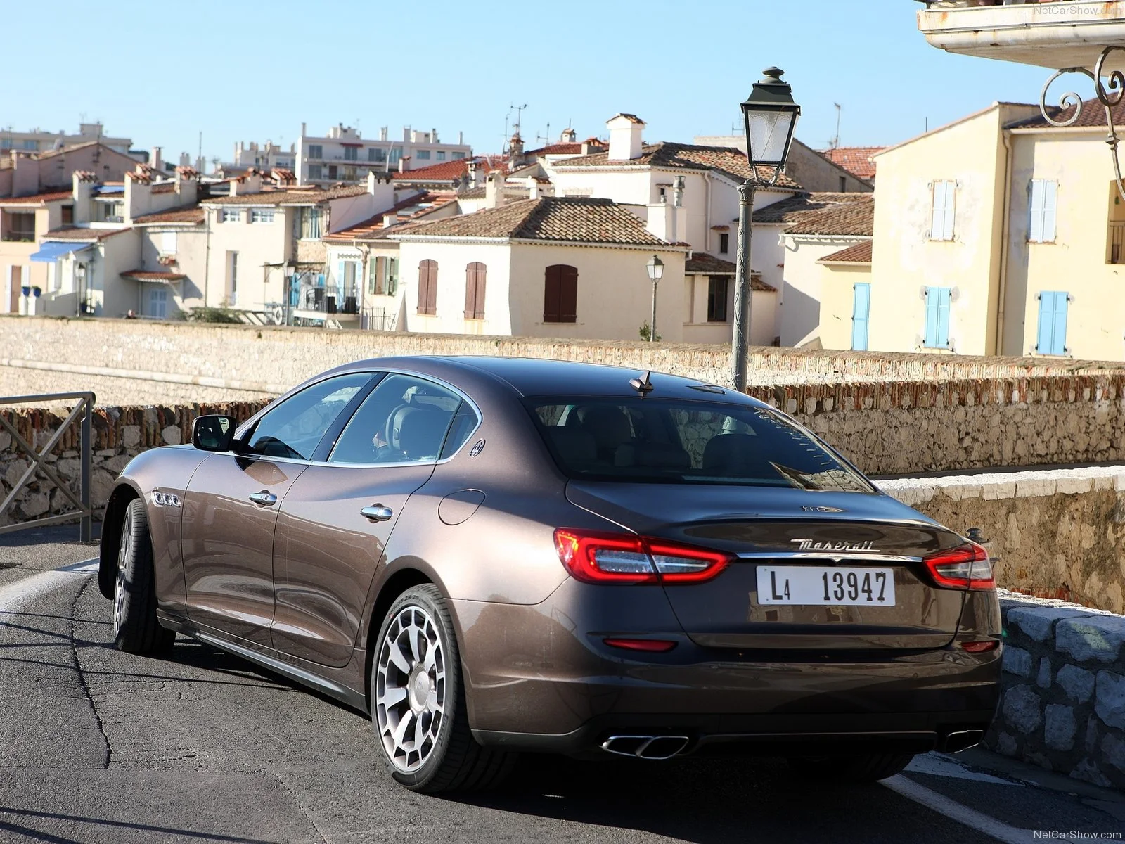 Hình ảnh siêu xe Maserati Quattroporte 2013 & nội ngoại thất