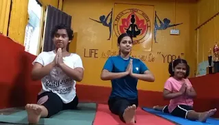 yoga girl