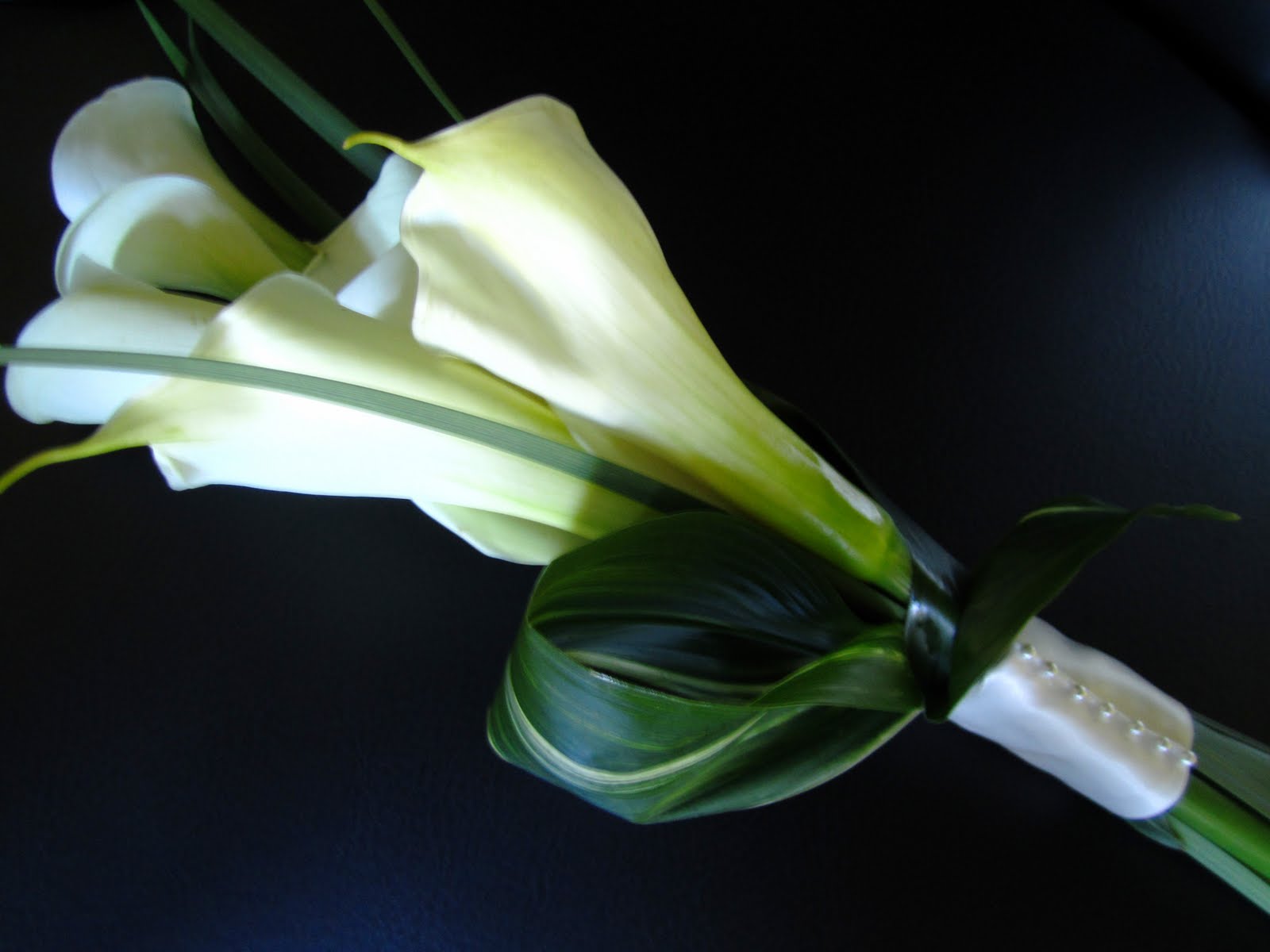 calla lilies floating candles: