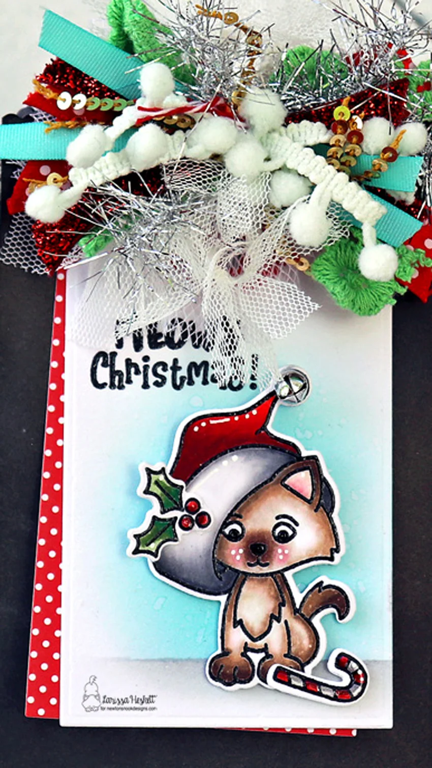 Meowy Christmas Gift Tag/Bag by Larissa Heskett for Newton's Nook Designs using A Kitten Christmas Stamp Set, A Kitten Christmas Die Set, Fancy Edges Tag Die #newtonsnook #newtonsnookdesigns #akittenchristmas #fancyedgetagdie #holidaytags