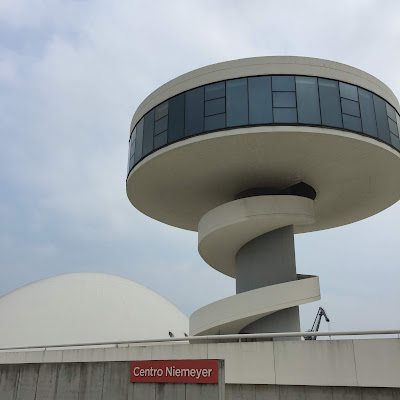 Centro Niemeyer @bighomebird
