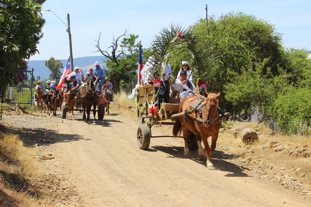 NUEVA "TRADICIÓN" CUREPTANA : Celebración de la Fiesta de Cuasimodo en Constantué