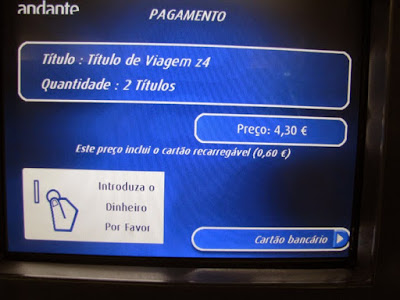 Comprando bilhetes de metro do Porto