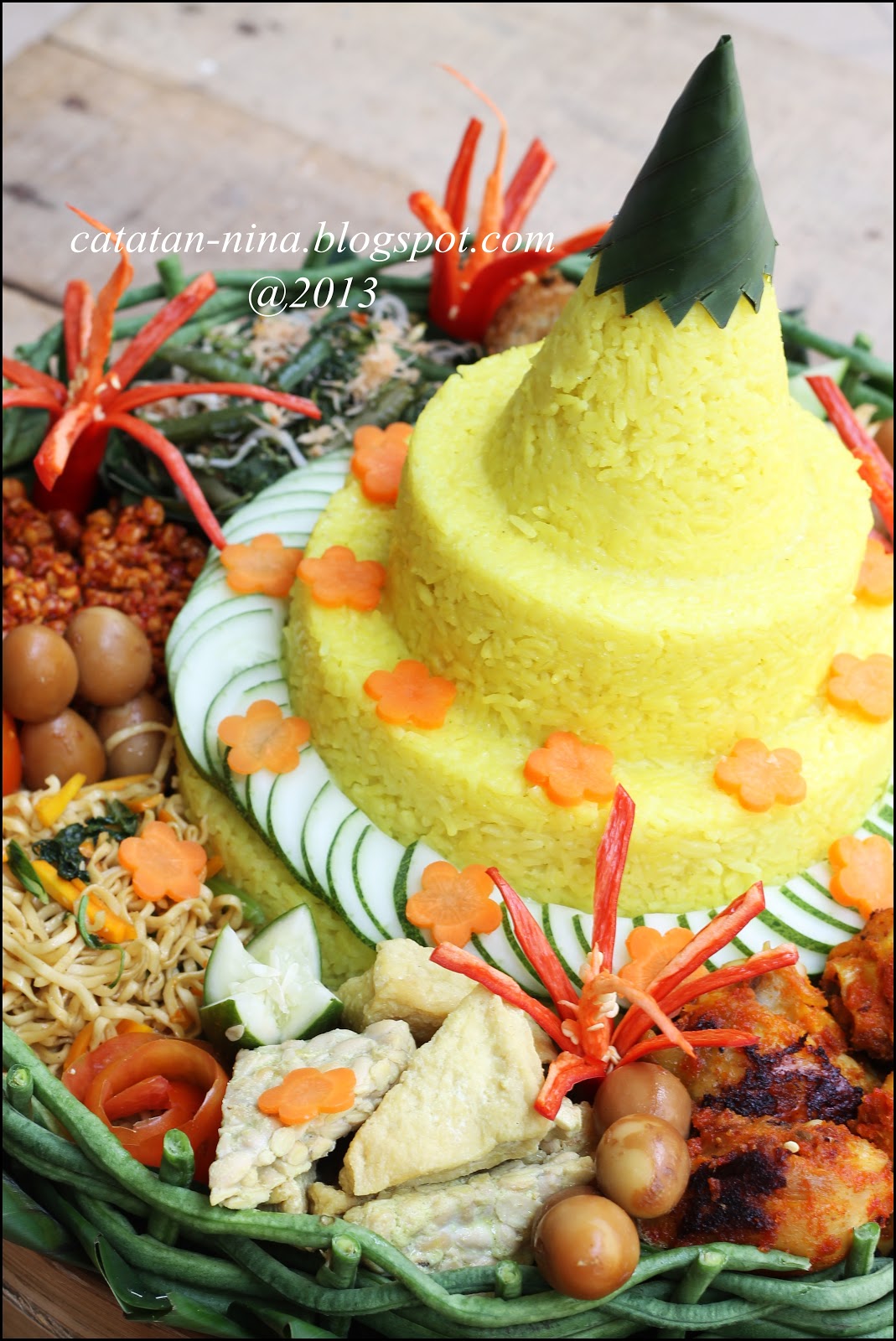  Hiasan  Nasi  Tumpeng  Cake Ideas and Designs