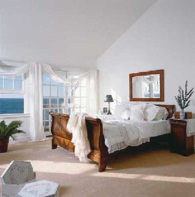 Bedroom on Furnitures Fashion  Small Bedroom Ideas 2011