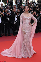 Sonam Kapoor looks stunning in Cannes 2017 025.jpg