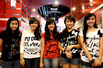 girlband blink