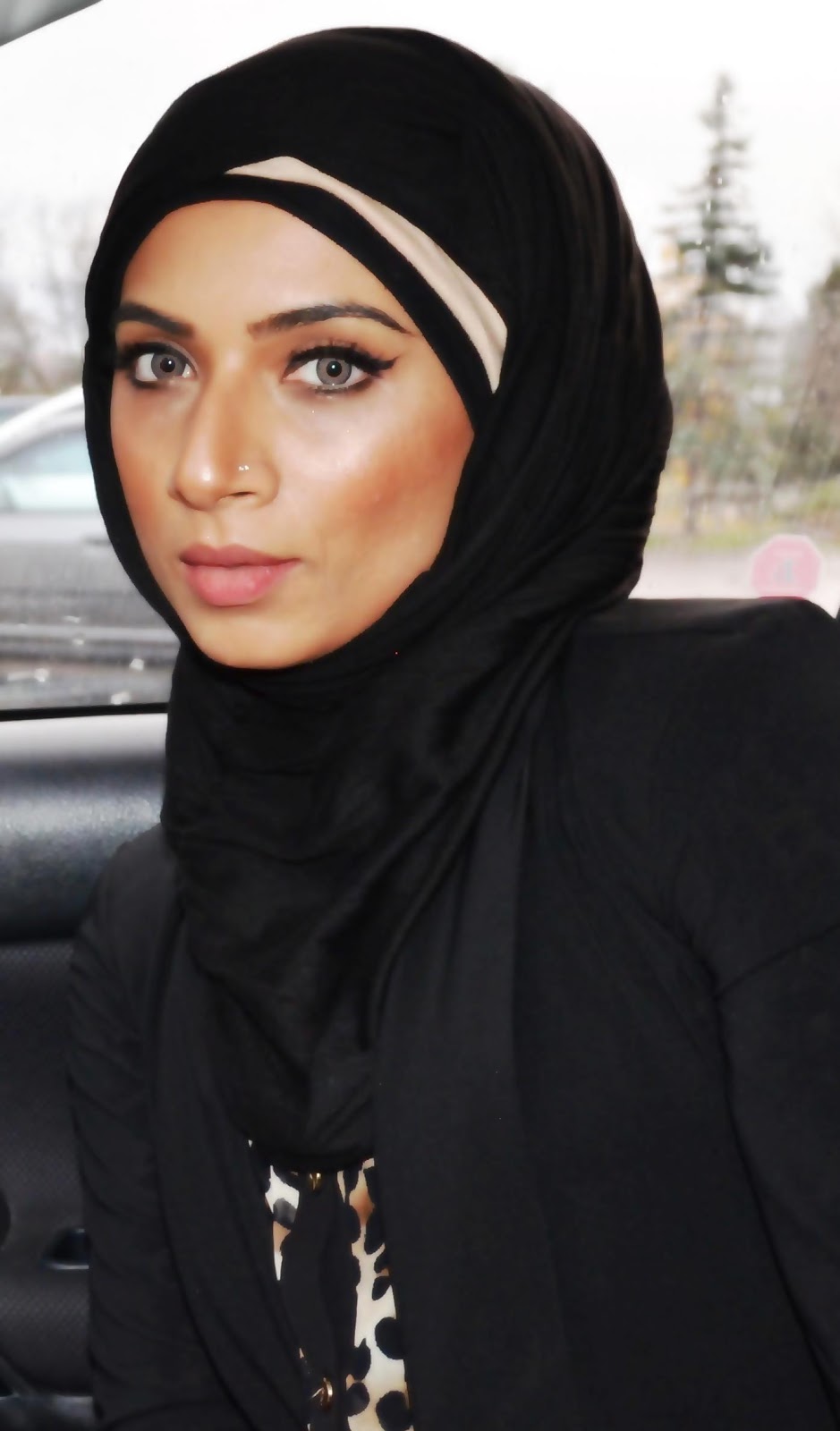 Saman's makeup and hijab styles: Eid Day 2 with family 