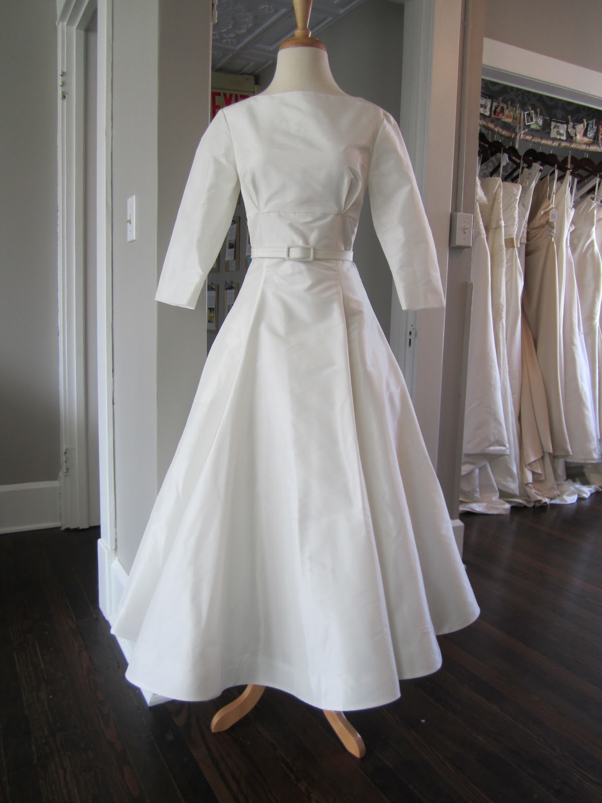 vintage lace wedding dresses tea length New Dresses = Happy Friday