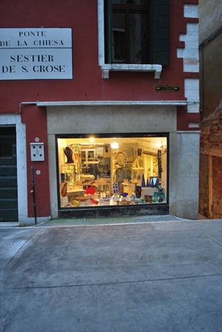 d 35 Venice (1)