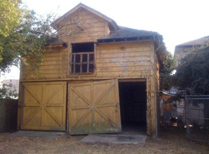 barn-before