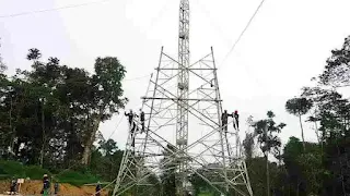 erection-tower-listrik-menggunakan-ginpole
