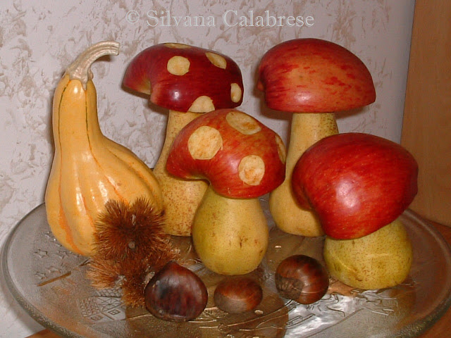 Carvings mushrooms with apples and pears Loving San Francisco