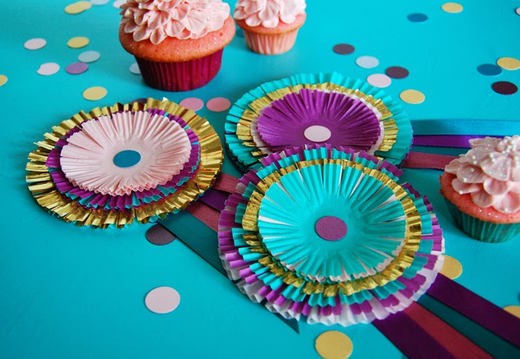 Trophy Cupcakes and Party! DIY Cupcake Liner Award Ribbons