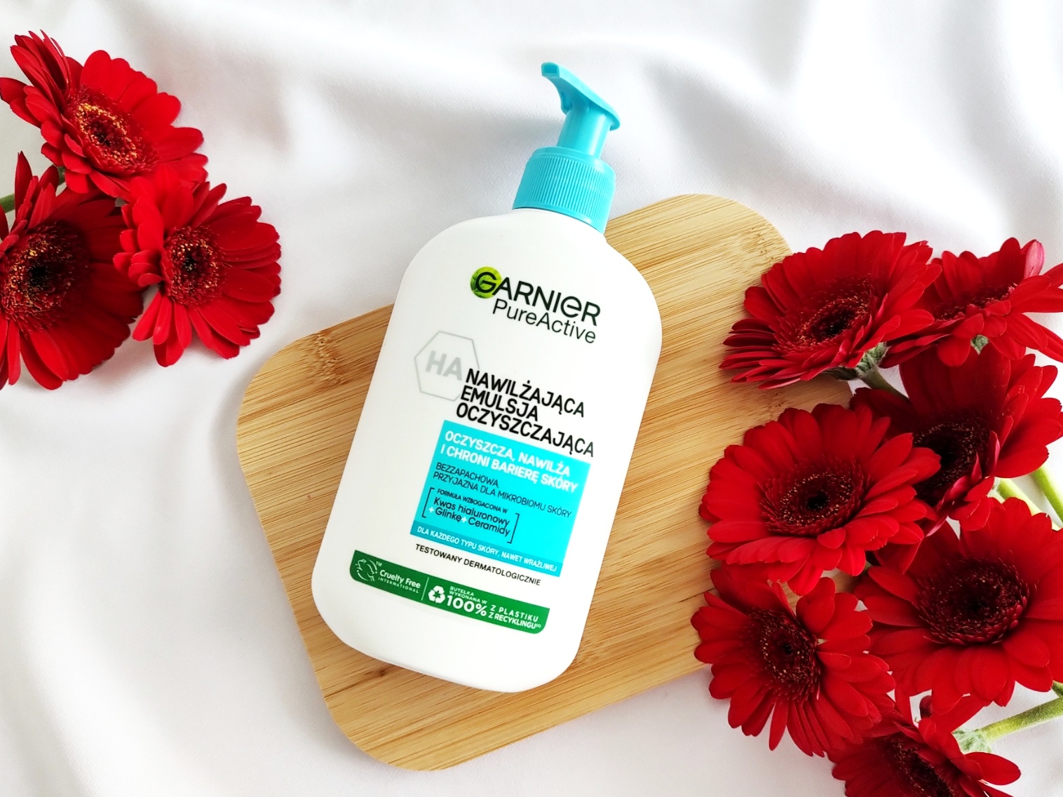 Emulsja do oczyszczania twarzy Hydrating Deep Cleanser Garnier