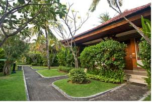 Grand Istana Rama Hotel : cheap online hotel booking : accommodation in bali