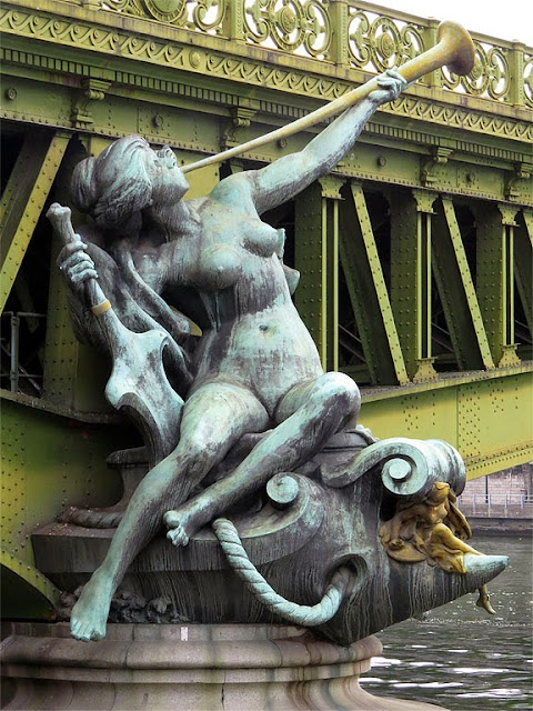 Abundance by Jean-Antoine Injalbert, Pont Mirabeau, Paris