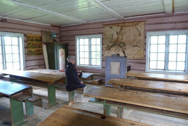 Noorwegen Lillehammer openluchtmuseum schooltje