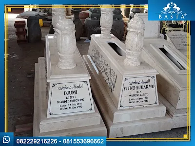 Makam Mataram Tumpuk Kaligrafi