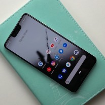Google pixel 3XL leaked images, specificaton and camera review. 