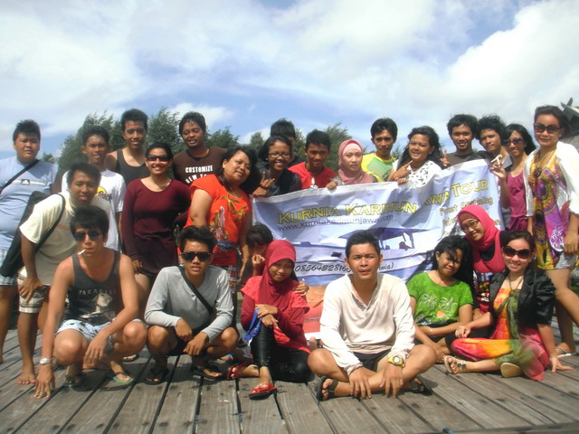 Wisatawan di Karimunjawa