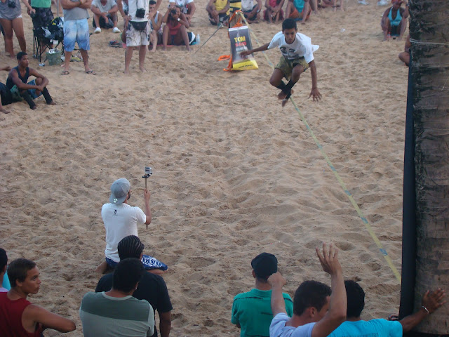 Campeonato de  Slackline na Praia da Paciência