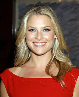 Ali Larter in red