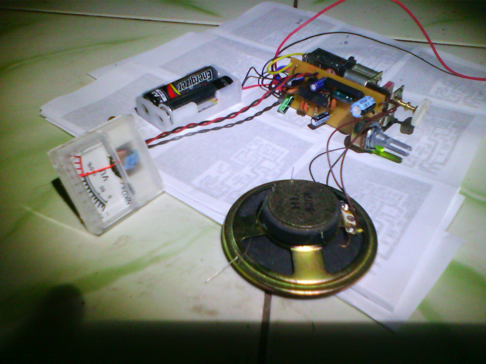elektronika-analog: Portable FM Receiver LA1260 & TA7368 dengan Signal Meter
