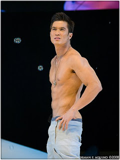 Bench Underwear Fashion Show Photo 3