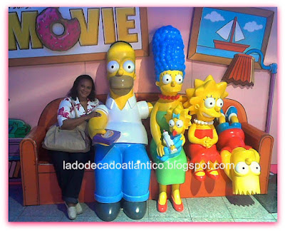 Stand de fotos no lançamento nos cinemas de "Simpsons, the movie" em Lisboa