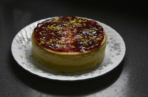 Lemon Sponge Cake With Lingonberry