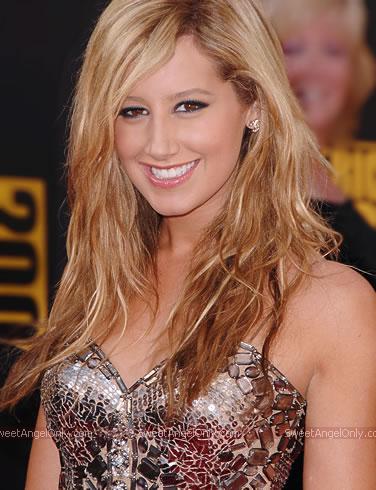 Ashley Tisdale Wallpapers Mini Biography