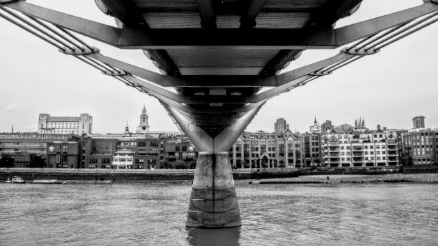 London MillenniuM Footbridge from below