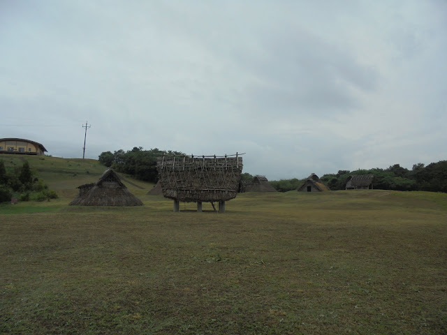 弥生のムラの広場