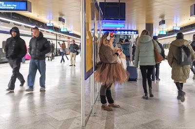 Flüchtige Begegnungen am Hauptbahnhof in Zürich