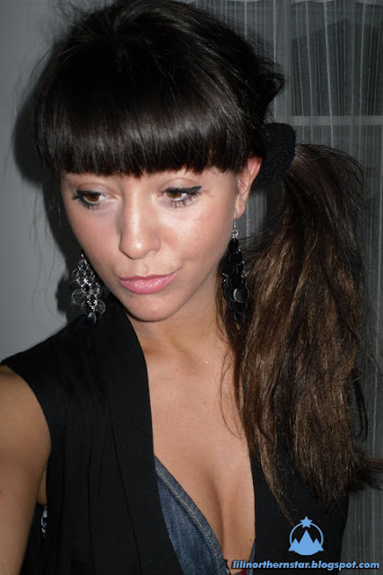 Lili Spring 2012 Earrings Selfie