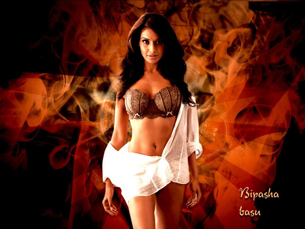 Bipasha Basu Hot