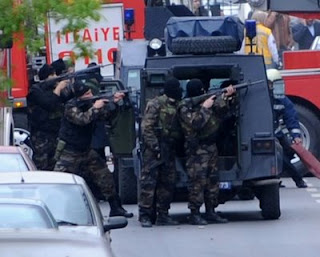 Policia, Direitos Humanos, Ladrão, Morador,  Assalto, Viatura